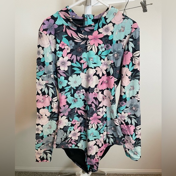 O’Neill Floral Long Sleeve Swimsuit - Picture 1 of 4